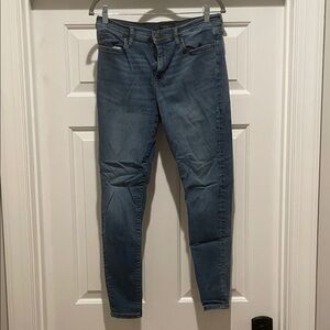 Banana Republic Women's Skinny Jeans in Blue